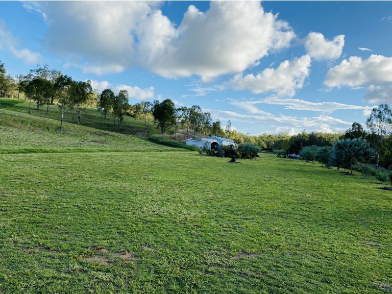 9 Rickards Road, Kolonga QLD 4671