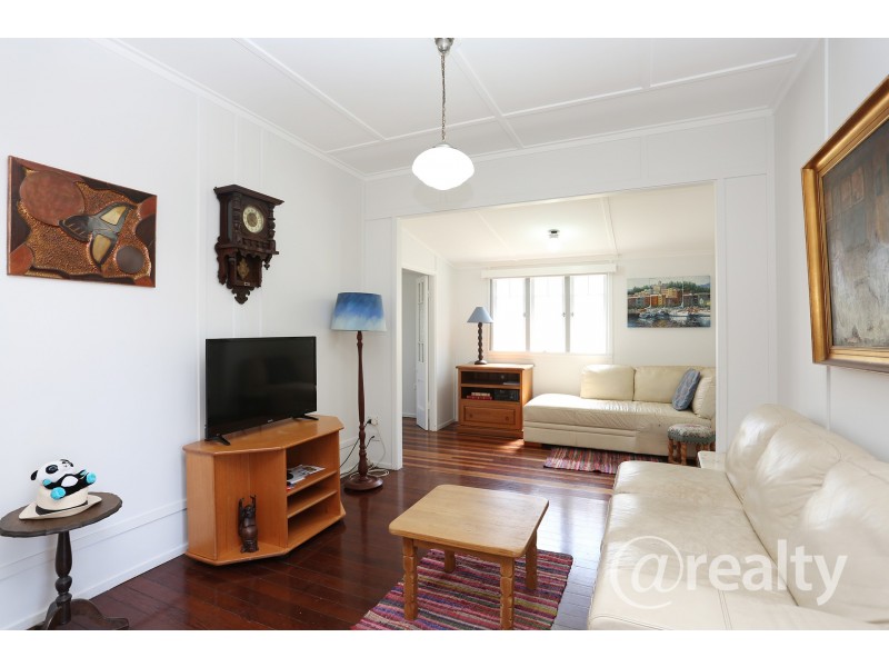 386 Oxley Avenue, Redcliffe QLD 4020