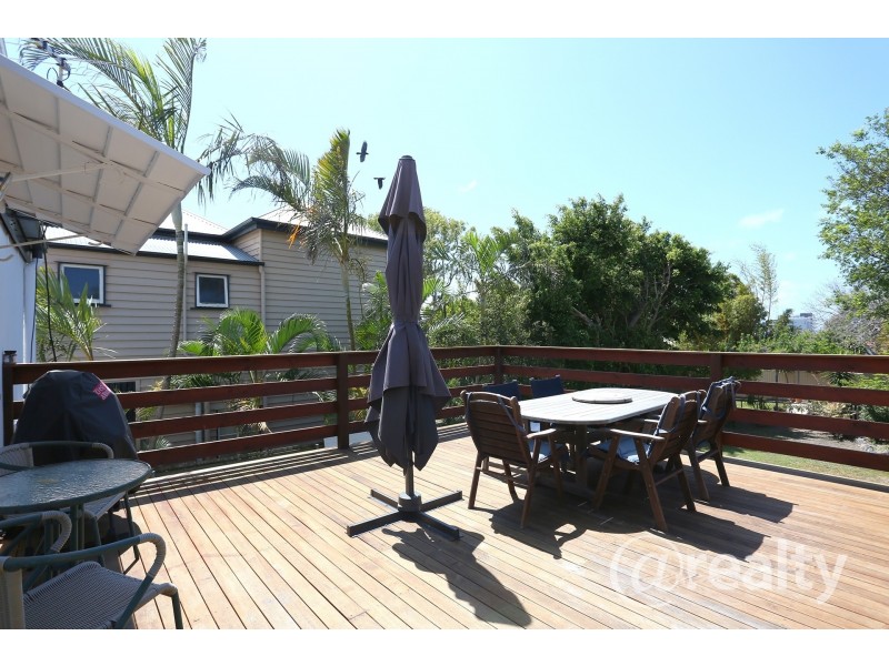 386 Oxley Avenue, Redcliffe QLD 4020