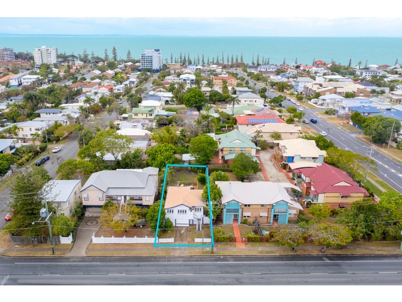 386 Oxley Avenue, Redcliffe QLD 4020