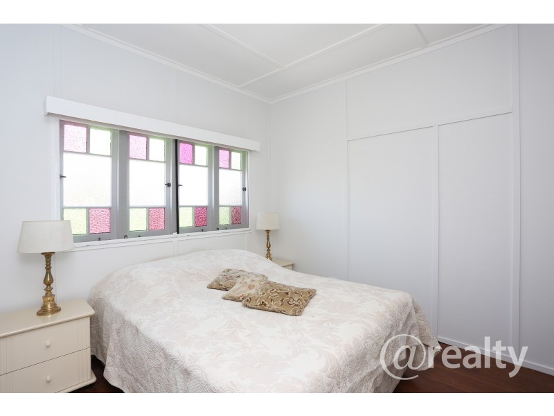 386 Oxley Avenue, Redcliffe QLD 4020