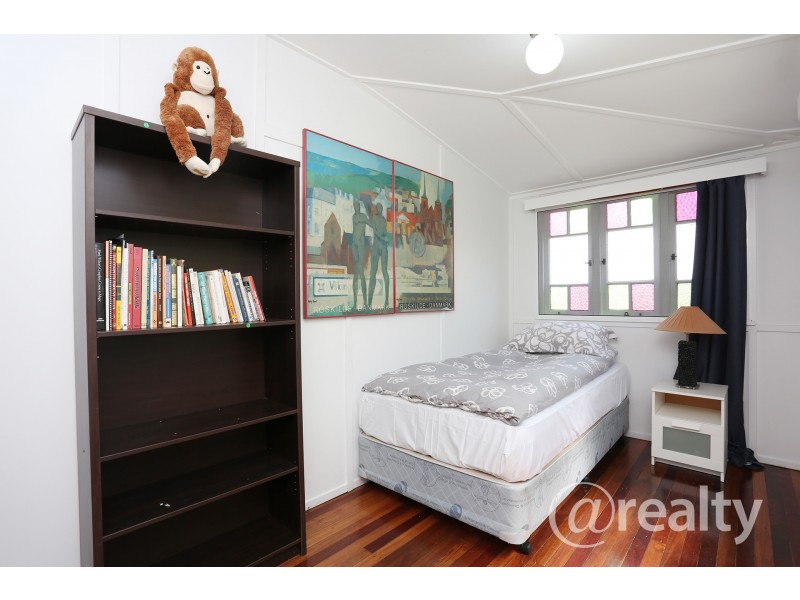 386 Oxley Avenue, Redcliffe QLD 4020