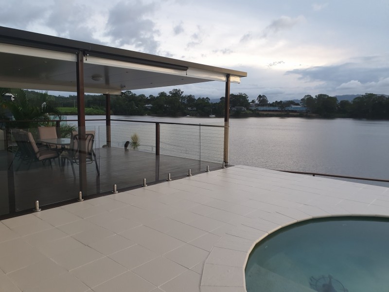 49 Brittany Drive, Oxenford QLD 4210