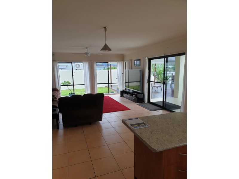 49 Brittany Drive, Oxenford QLD 4210