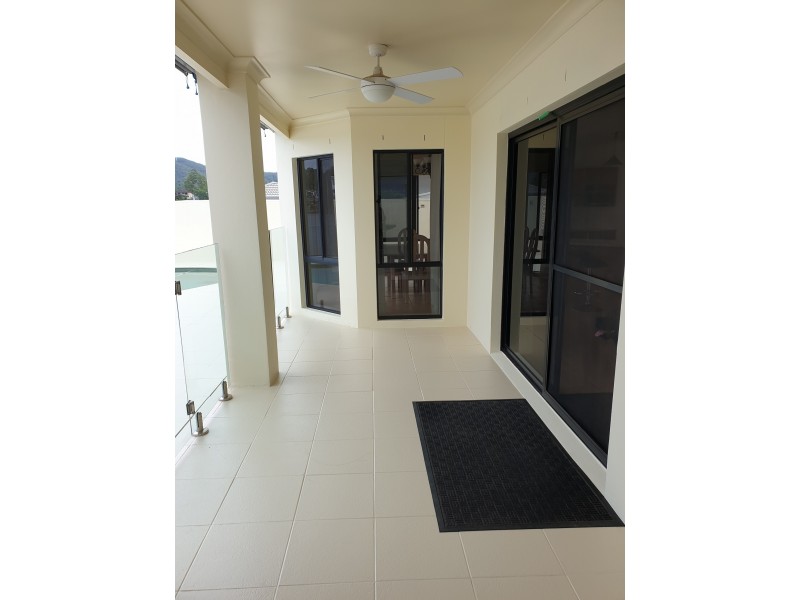 49 Brittany Drive, Oxenford QLD 4210