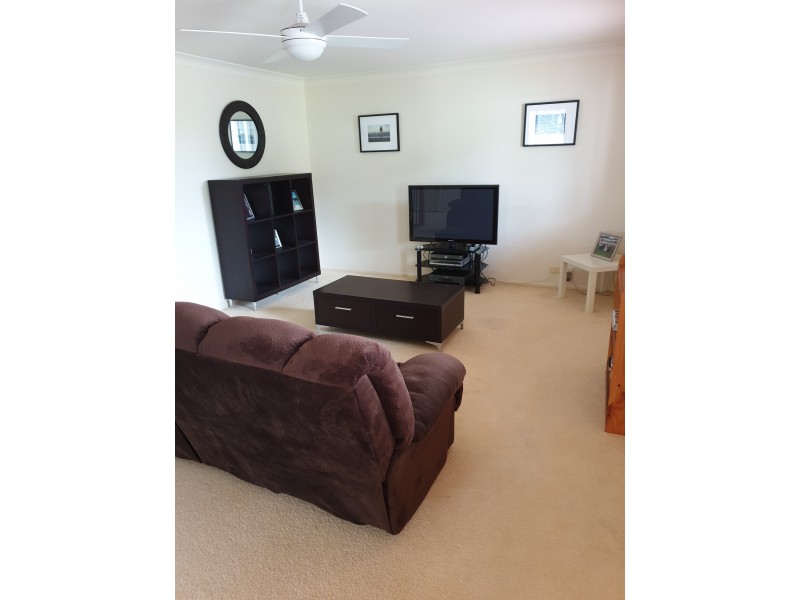 49 Brittany Drive, Oxenford QLD 4210