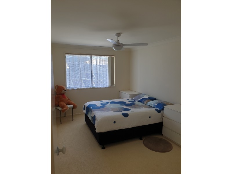 49 Brittany Drive, Oxenford QLD 4210