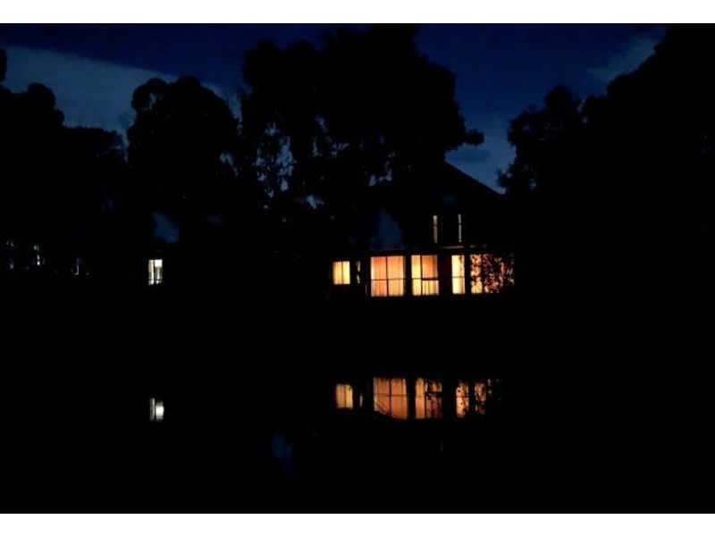 5 Lakeview Court, Glen Waverley VIC 3150