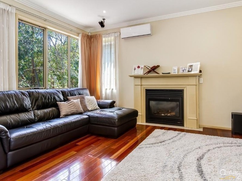 5 Lakeview Court, Glen Waverley VIC 3150