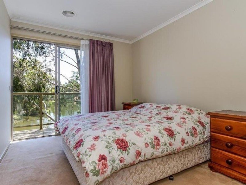 5 Lakeview Court, Glen Waverley VIC 3150