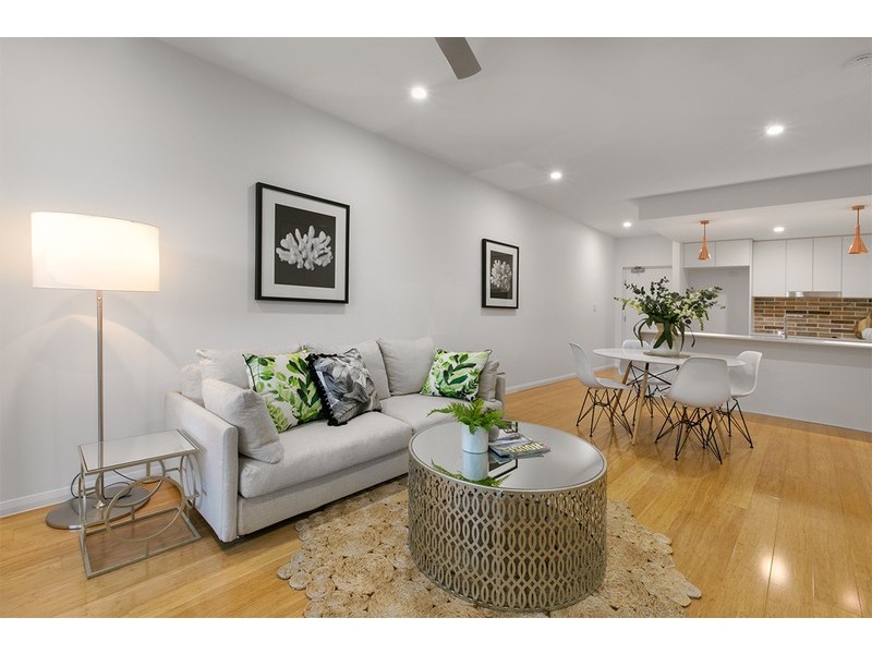 .1 Livingstone St, Yeerongpilly QLD 4105