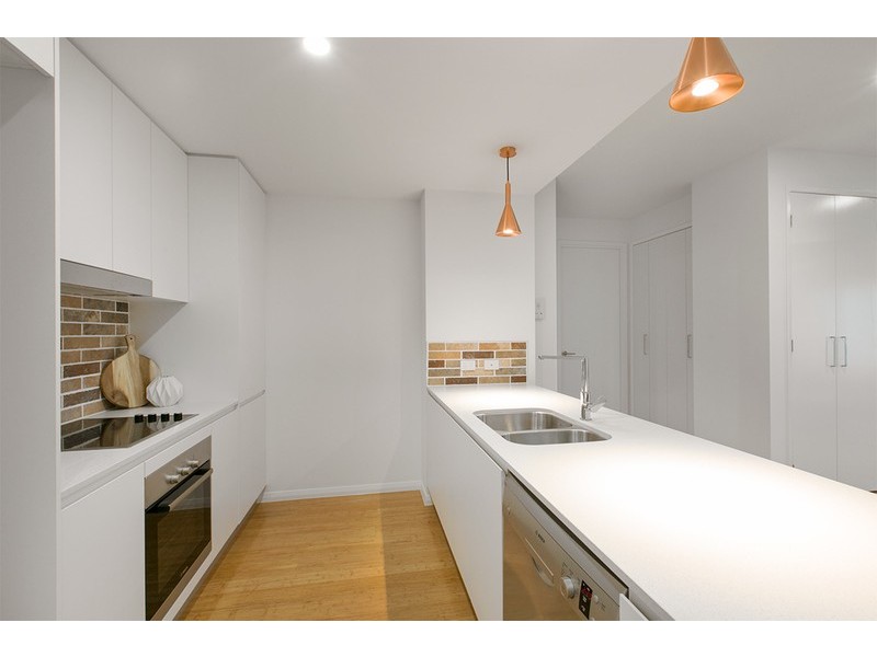 .1 Livingstone St, Yeerongpilly QLD 4105