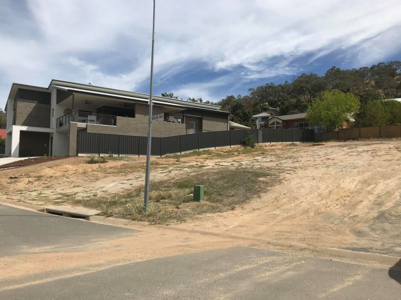 27 Barling Walk, East Albury NSW 2640