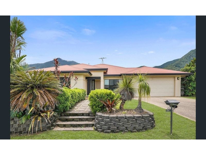 19 Pollock Close, Bentley Park QLD 4869