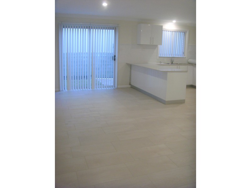 1/27 Thomas, Cardiff NSW 2285