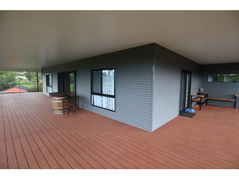 24 Kurrajong Street, Dorrigo NSW 2453