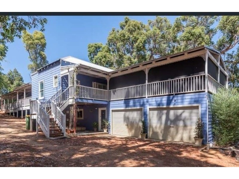 260 Traylen Road, Stoneville WA 6081