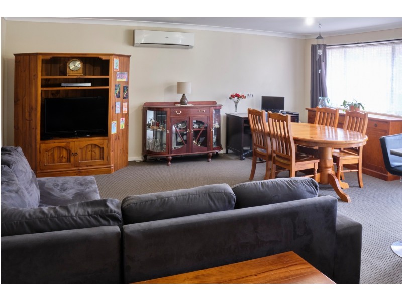 22 Polona Street, Blayney NSW 2799