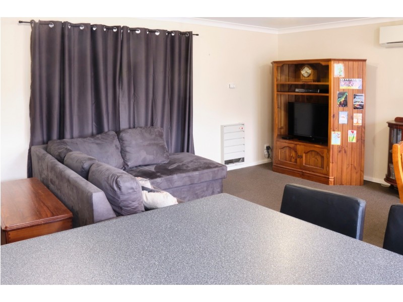 22 Polona Street, Blayney NSW 2799