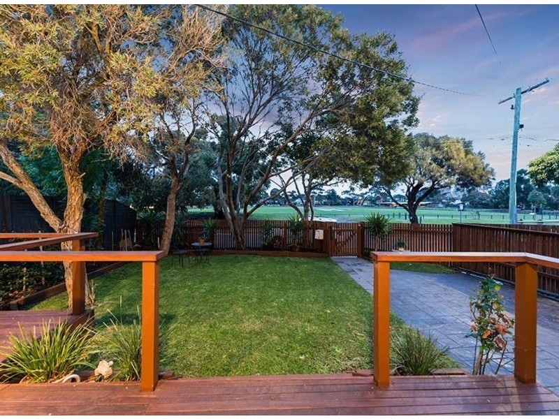 39 Thorburn Street, Hampton VIC 3188