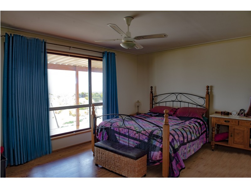 25 Spindrift Road, Elliston SA 5670