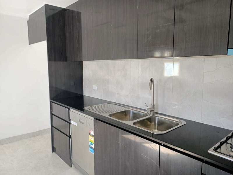 84 BALLANDELLA RD, Toongabbie NSW 2146