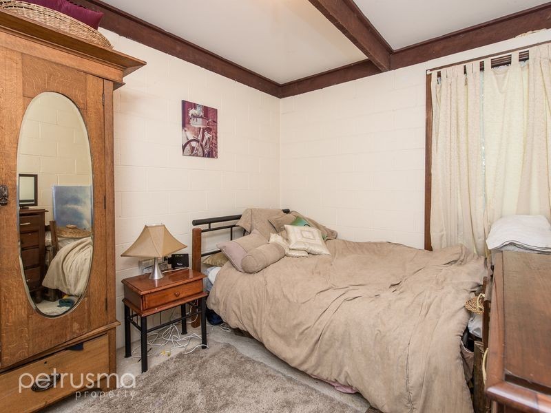 16 Russell Road, Claremont TAS 7011