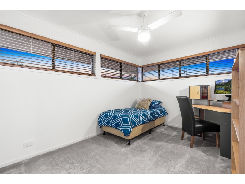 39 Warra Street, Wynnum QLD 4178