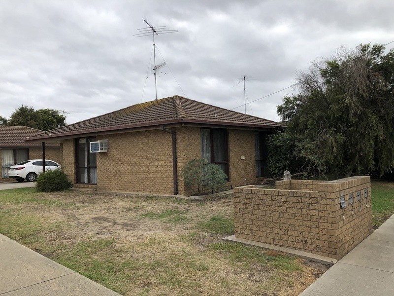 1/23-25 Aldershot Road, St Albans Park VIC 3219