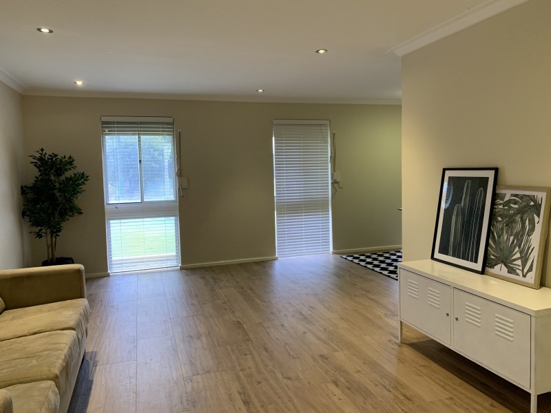 15 Larix Way, Forrestfield WA 6058