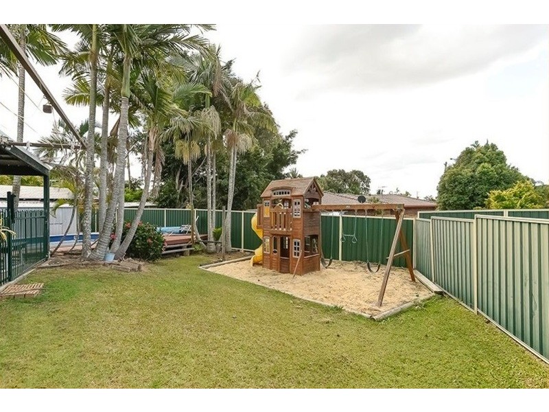 9 Julius Court, Marsden QLD 4132
