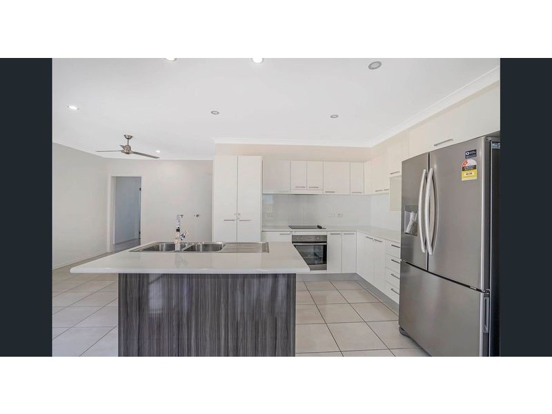 6 Basswood Avenue, Bentley Park QLD 4869