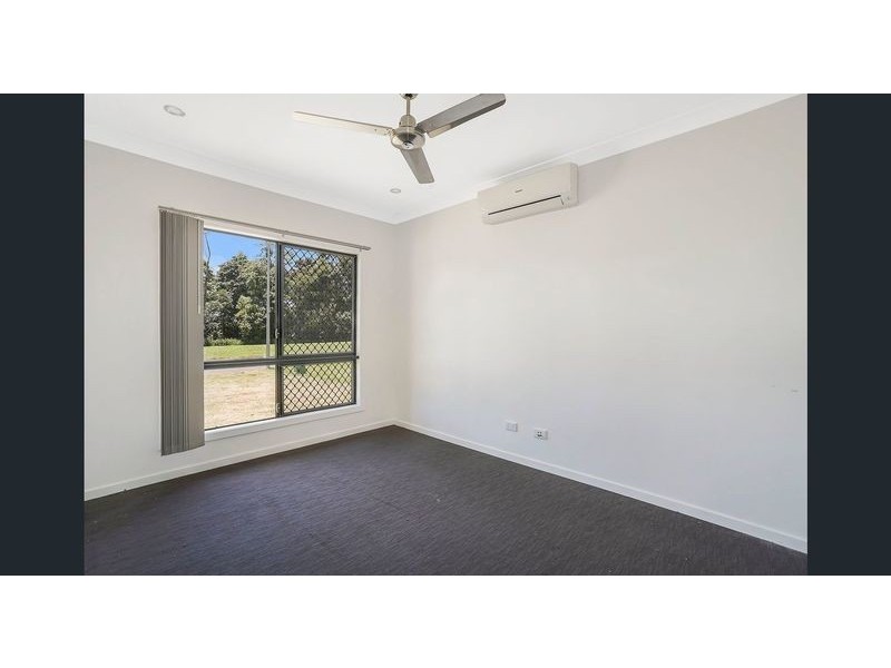 6 Basswood Avenue, Bentley Park QLD 4869