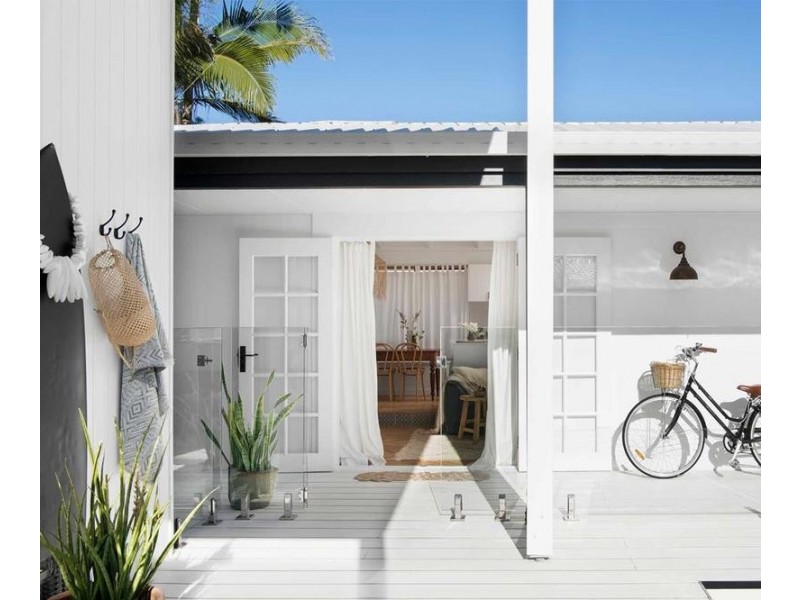 58 Palm Drive, Mooloolaba QLD 4557