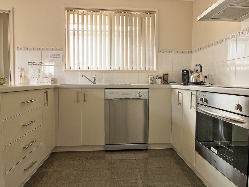 4/36 Queens Parade, Kingston TAS 7050