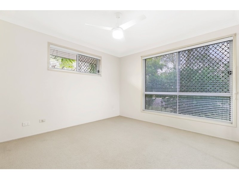 15 Thoms Avenue, Boondall QLD 4034