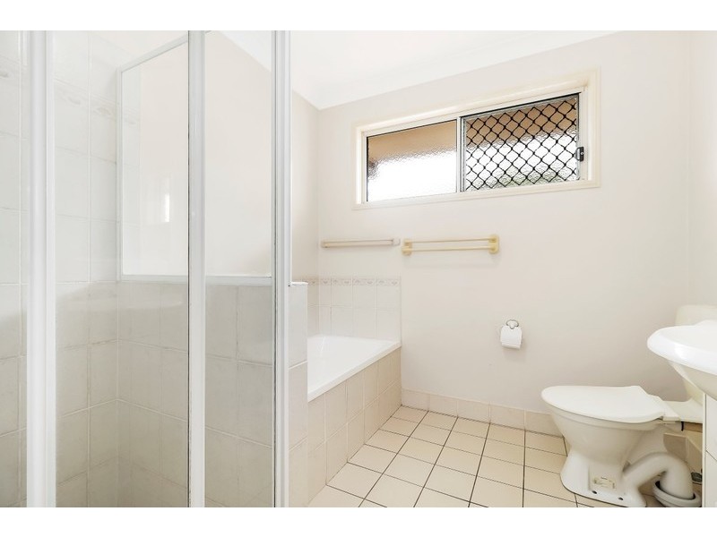 15 Thoms Avenue, Boondall QLD 4034