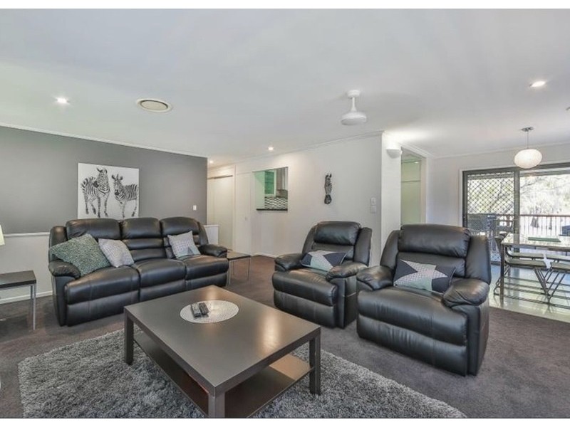 5 Valerie Street, Clontarf QLD 4019