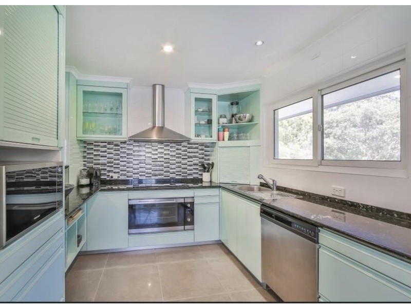 5 Valerie Street, Clontarf QLD 4019