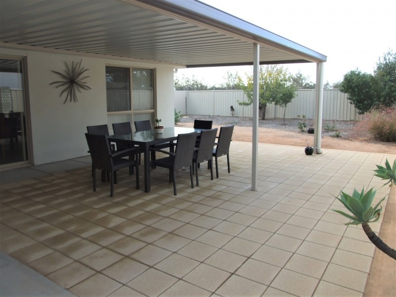 25 Flinders St, Renmark SA 5341