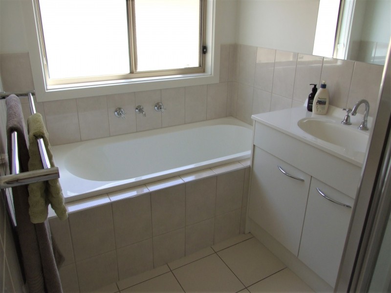 25 Flinders St, Renmark SA 5341