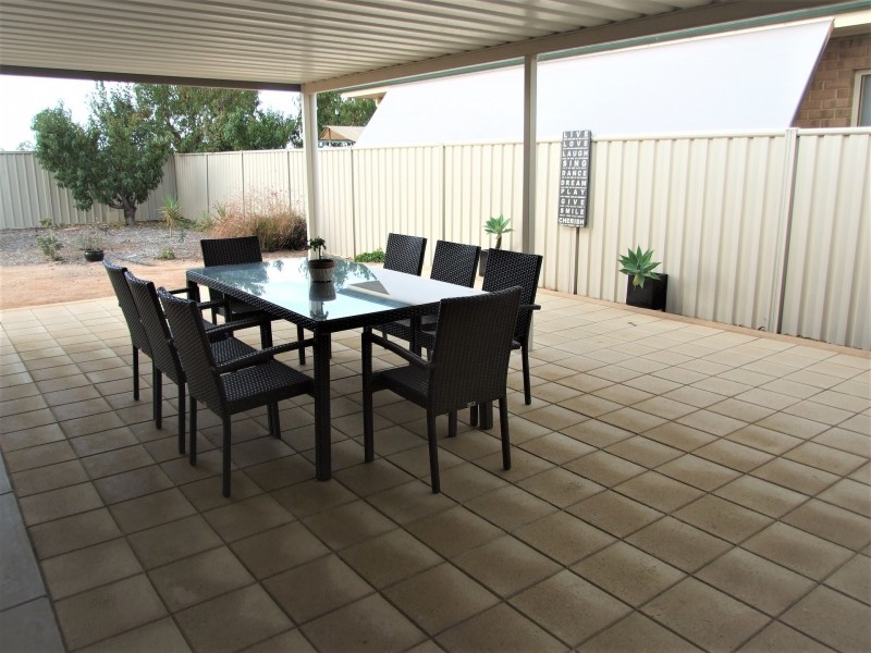25 Flinders St, Renmark SA 5341