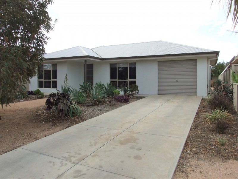 25 Flinders St, Renmark SA 5341