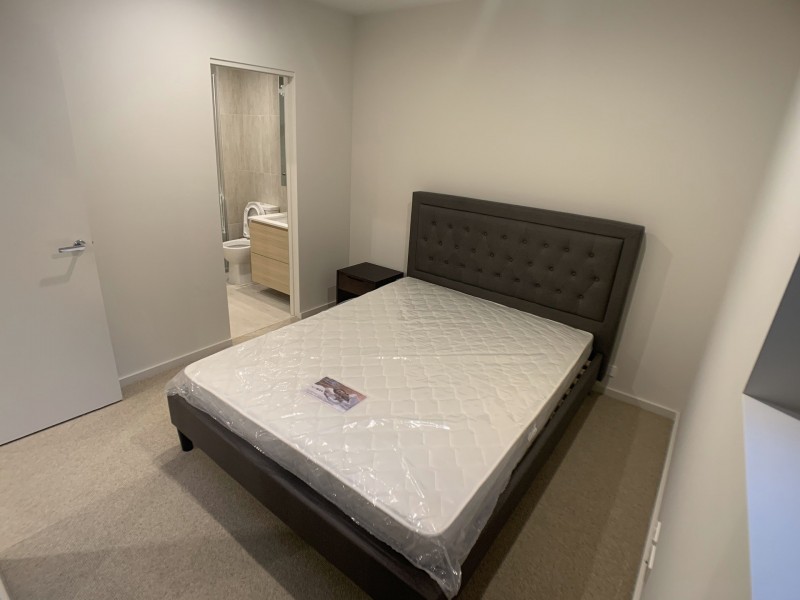 8 Bond Street, Caulfield North VIC 3161