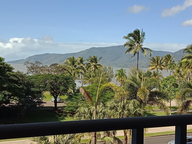 275-277 Esplanade, Cairns North QLD 4870
