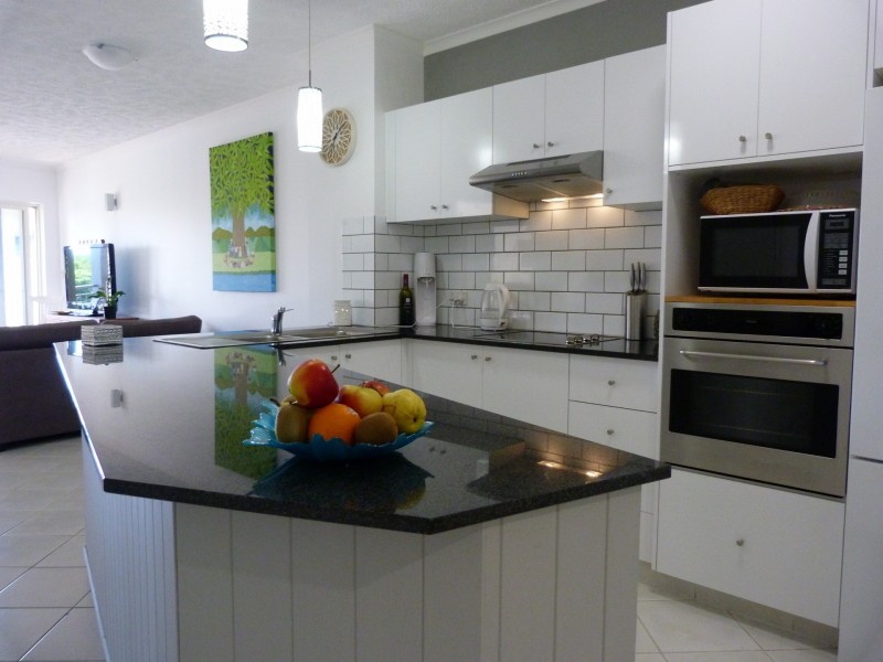 275-277 Esplanade, Cairns North QLD 4870