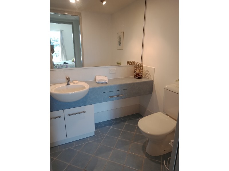 275-277 Esplanade, Cairns North QLD 4870