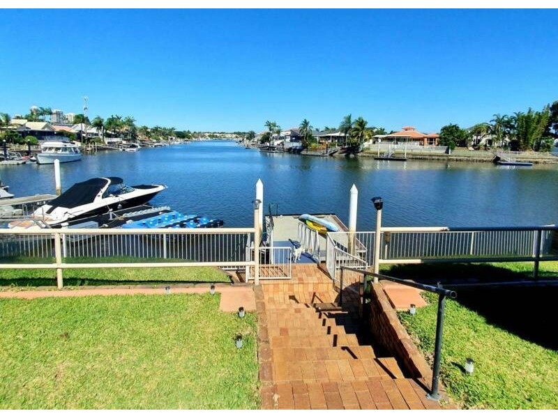 48 Lae Drive, Runaway Bay QLD 4216