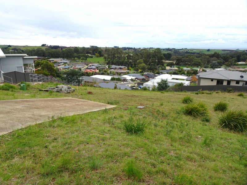 27 Leary Avenue, Stony Rise TAS 7310