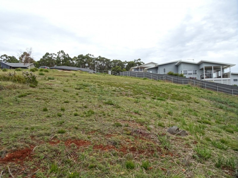 27 Leary Avenue, Stony Rise TAS 7310